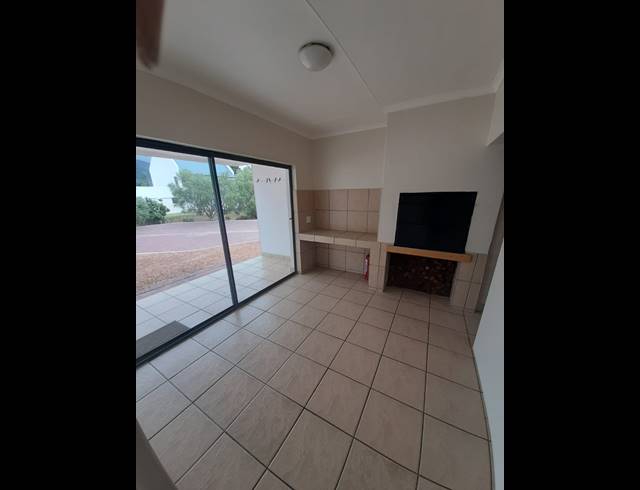 3 BEDROOM TOWNHOUSE FOR SALE IN BOT RIVER